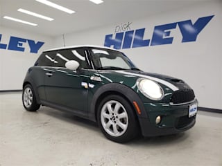 2010 MINI Cooper S WMWMF7C5XATZ69396 2010 MINI Cooper S