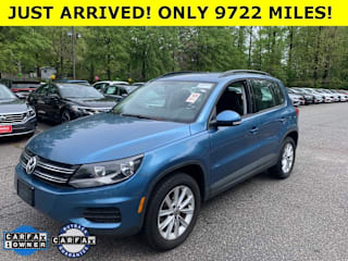 2017 Volkswagen Tiguan 2.0T Limited S 4Motion WVGBV7AX4HK047073 2017 Volkswagen Tiguan 2.0T Limited S 4Motion