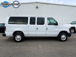 2013 Ford E-Series Wagon 1FBNE3BL7DDB26519 2013 Ford E-Series Wagon