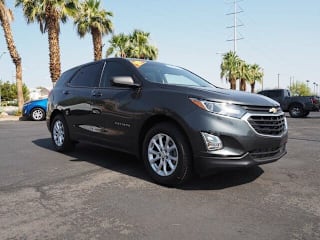 2019 Chevrolet Equinox LS 3GNAXHEV2KS677606 2019 Chevrolet Equinox LS