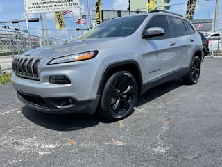 2018 Jeep Cherokee Latitude 1C4PJLCBXJD591037 2018 Jeep Cherokee Latitude