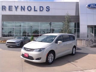 2019 Chrysler Pacifica Touring Plus 2C4RC1FG6KR721103 2019 Chrysler Pacifica Touring Plus