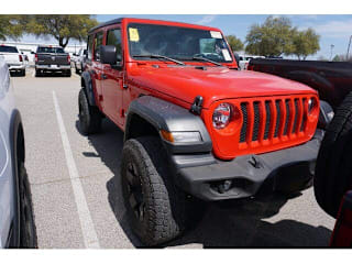 2019 Jeep Wrangler Unlimited 1C4HJXDGXKW574010 2019 Jeep Wrangler Unlimited