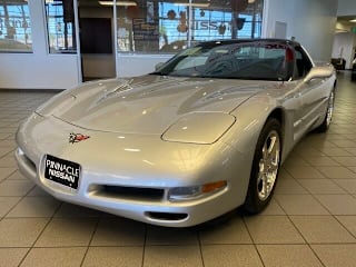 2002 Chevrolet Corvette Base 1G1YY22G325130077 2002 Chevrolet Corvette Base