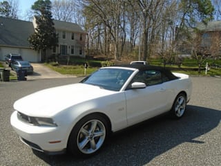 2011 Ford Mustang 1ZVBP8FF4B5140859 2011 Ford Mustang