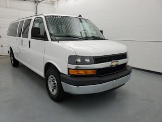 2016 Chevrolet Express Passenger LT 3500 1GAZGPFG7G1271876 2016 Chevrolet Express Passenger LT 3500