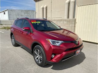 2018 Toyota RAV4 XLE JTMWFREV2JD113900 2018 Toyota RAV4 XLE