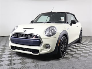 2018 MINI Convertible Cooper S WMWWG9C5XJ3C82519 2018 MINI Convertible Cooper S