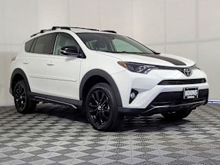 2018 Toyota RAV4 2T3RFREV6JW732659 2018 Toyota RAV4
