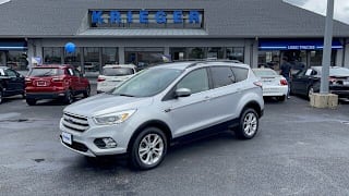 2017 Ford Escape SE 1FMCU9G90HUD50836 2017 Ford Escape SE