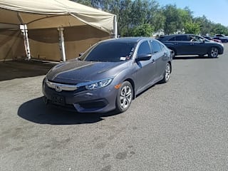 2018 Honda Civic LX 2HGFC2E5XJH593382 2018 Honda Civic LX