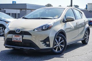 2018 Toyota Prius c JTDKDTB38J1603988 2018 Toyota Prius c