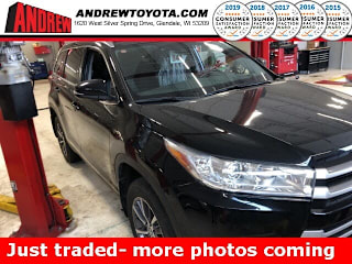 2019 Toyota Highlander XLE 5TDJZRFH7KS959567 2019 Toyota Highlander XLE