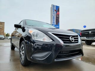 2019 Nissan Versa S 3N1CN7AP1KL810085 2019 Nissan Versa S