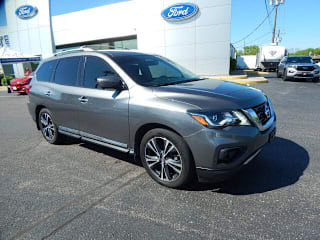 2017 Nissan Pathfinder Platinum 5N1DR2MNXHC654521 2017 Nissan Pathfinder Platinum