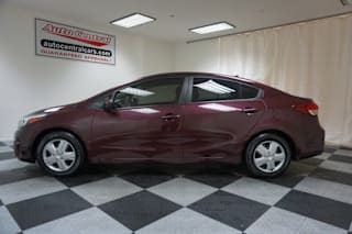 2018 Kia Forte 3KPFL4A7XJE204172 2018 Kia Forte