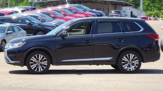 2019 Mitsubishi Outlander SEL JA4AD3A39KZ011350 2019 Mitsubishi Outlander SEL