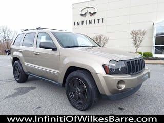 2005 Jeep Grand Cherokee 1J8HS58N35C599453 2005 Jeep Grand Cherokee