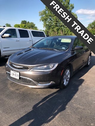2015 Chrysler 200 Limited 1C3CCCAB6FN657715 2015 Chrysler 200 Limited