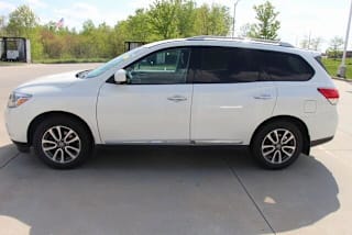 2016 Nissan Pathfinder SL 5N1AR2MM8GC617623 2016 Nissan Pathfinder SL