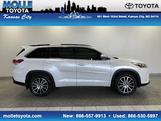 2018 Toyota Highlander SE 5TDJZRFH7JS856759 2018 Toyota Highlander SE