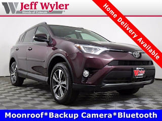 2018 Toyota RAV4 XLE 2T3RFREV8JW794841 2018 Toyota RAV4 XLE