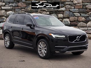 2017 Volvo XC90 T5 Momentum YV4102XK1H1115698 2017 Volvo XC90 T5 Momentum