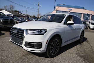 2017 Audi Q7 3.0T quattro Premium Plus WA1LAAF72HD041877 2017 Audi Q7 3.0T quattro Premium Plus