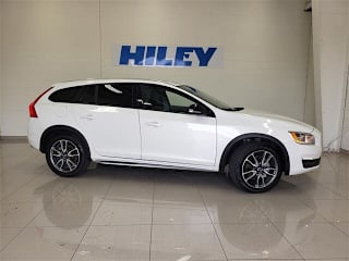 2018 Volvo V60 Cross Country T5 Premier YV440MWK7J2055257 2018 Volvo V60 Cross Country T5 Premier