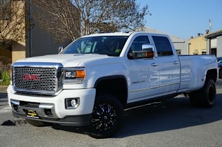 2015 GMC Sierra 3500HD Denali 1GT424E86FF568731 2015 GMC Sierra 3500HD Denali