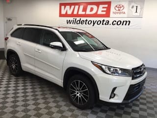 2018 Toyota Highlander SE 5TDJZRFH3JS492050 2018 Toyota Highlander SE