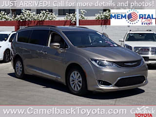 2017 Chrysler Pacifica Touring-L 2C4RC1BGXHR571043 2017 Chrysler Pacifica Touring-L