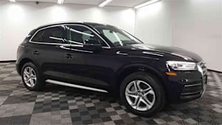 2019 Audi Q5 2.0T quattro Premium WA1ANAFY1K2111621 2019 Audi Q5 2.0T quattro Premium
