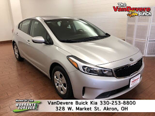 2018 Kia Forte LX 3KPFK4A77JE226374 2018 Kia Forte LX