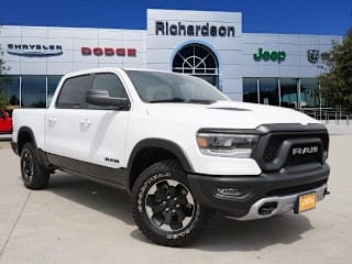 2020 Ram Pickup 1500 1C6SRFLT2LN411857 2020 Ram Pickup 1500