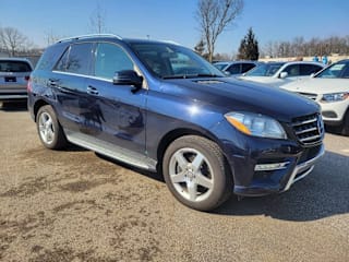 2015 Mercedes-Benz M-Class ML 400 4JGDA5GB9FA487409 2015 Mercedes-Benz M-Class ML 400