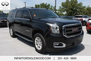 2018 GMC Yukon XL SLT 1500 1GKS2GKC7JR381429 2018 GMC Yukon XL SLT 1500