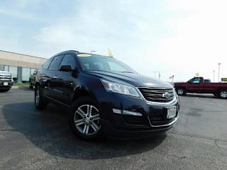 2017 Chevrolet Traverse LS 1GNKVFED4HJ220490 2017 Chevrolet Traverse LS