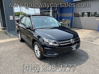 2017 Volkswagen Tiguan 2.0T Limited S 4Motion WVGBV7AX8HK053555 2017 Volkswagen Tiguan 2.0T Limited S 4Motion