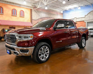 2019 Ram Pickup 1500 Laramie Longhorn 1C6SRFKT4KN713800 2019 Ram Pickup 1500 Laramie Longhorn