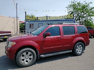 2005 Nissan Pathfinder LE 5N1AR18W75C722270 2005 Nissan Pathfinder LE