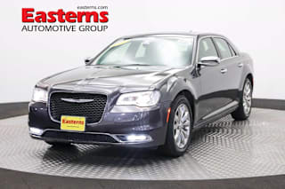 2019 Chrysler 300 Limited 2C3CCAKGXKH637064 2019 Chrysler 300 Limited