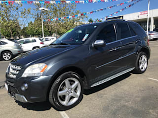 2010 Mercedes-Benz M-Class ML 550 4JGBB7CB2AA591156 2010 Mercedes-Benz M-Class ML 550