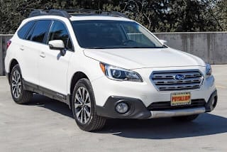 2017 Subaru Outback 3.6R Limited 4S4BSENC3H3338677 2017 Subaru Outback 3.6R Limited