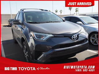 2016 Toyota RAV4 LE JTMZFREV1GJ070805 2016 Toyota RAV4 LE