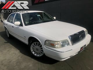 2010 Mercury Grand Marquis LS 2MEBM7FV4AX620344 2010 Mercury Grand Marquis LS