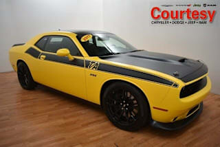 2017 Dodge Challenger R/T Scat Pack 2C3CDZFJ8HH550662 2017 Dodge Challenger R/T Scat Pack