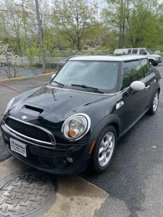 2011 MINI Cooper WMWSV3C5XBTY11256 2011 MINI Cooper