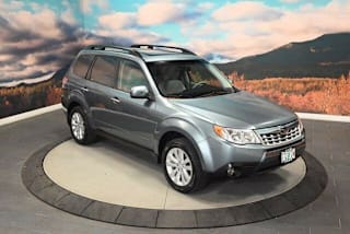 2013 Subaru Forester 2.5X Premium JF2SHADC8DG417800 2013 Subaru Forester 2.5X Premium