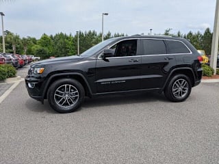 2018 Jeep Grand Cherokee Laredo E 1C4RJEAG0JC300733 2018 Jeep Grand Cherokee Laredo E